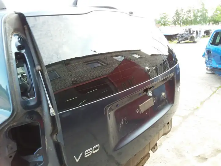Volvo V50 (2004 - 2008) Крышка багажника — фото 2