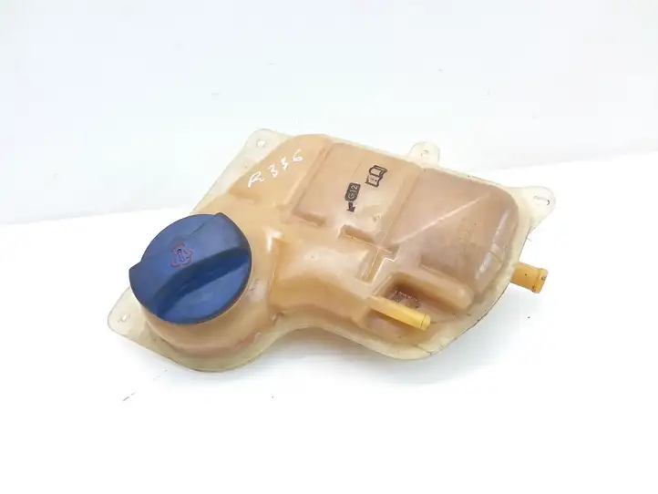 Volkswagen PASSAT B5 (1997 - 2000) 8D0121403L Расширительный бачок — фото 1