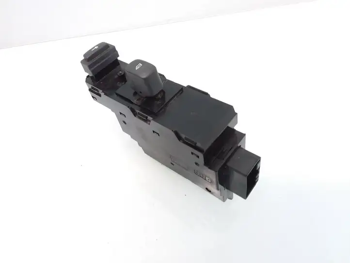Volvo V70 (2000 - 2004) 8682837 Кнопка стеклоподъемников — фото 2