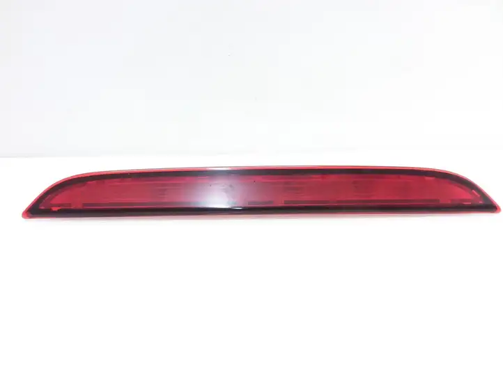 Mazda Premacy (1999 - 2005) Дополнительный стоп фонарь — фото 1