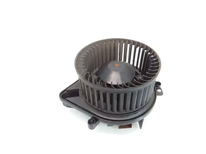 Audi A4 S4 B7 8E 8H (2004 - 2009) 8E1820021E Вентилятор печки — фото 1