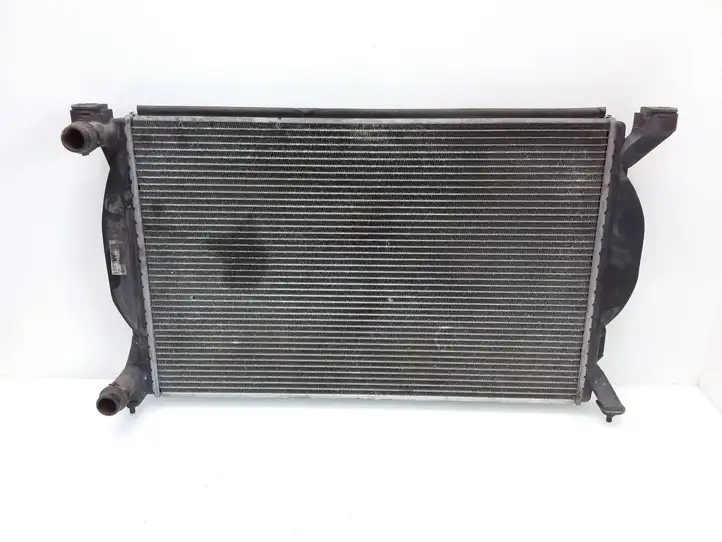 Audi A4 S4 B6 8E 8H (2000 - 2006) 8E0121251A Радиатор охлаждающей жидкости двигателя — фото 1