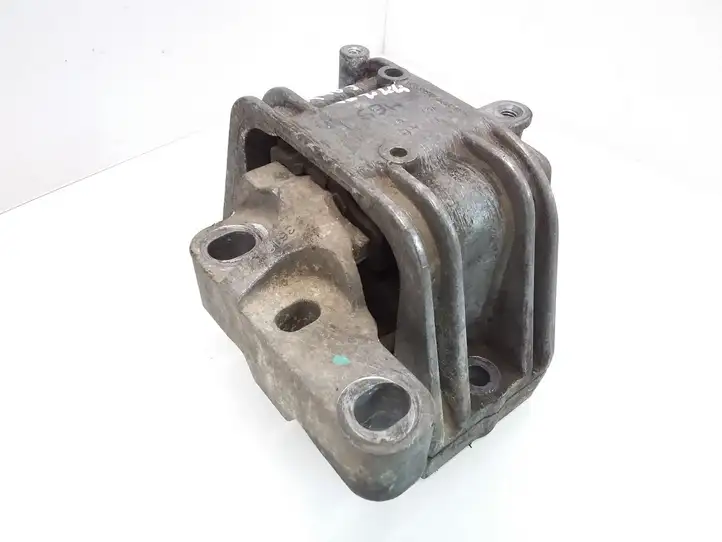 Skoda Octavia Mk2 (1Z) (2004 - 2013) 1K0199262BA Опора двигателя — фото 1