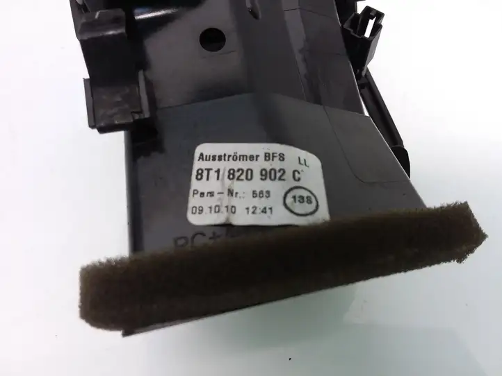 Audi A4 S4 B8 8K (2007 - 2011) 8T1820902C Боковой воздушный дефлектор — фото 3