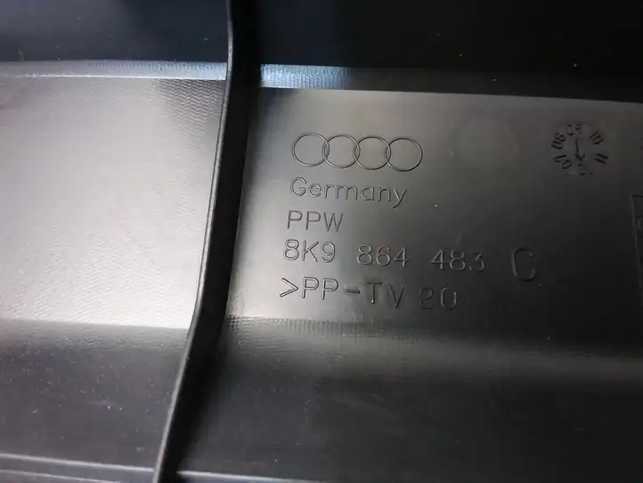 Audi A4 S4 B8 8K (2007 - 2011) 8K9864483C Отделка порога багажника — фото 5
