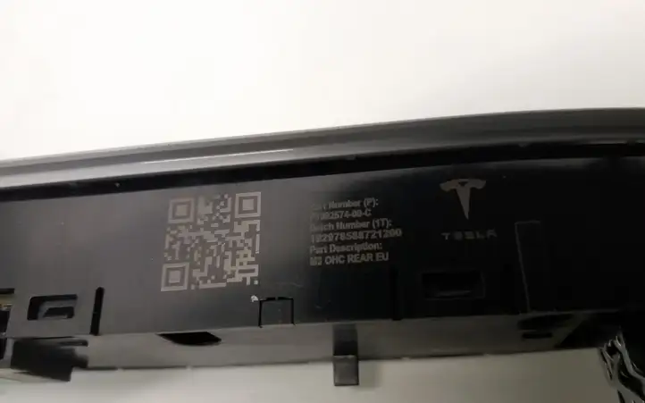 Tesla Model 3 (2017 - 2023) 109257400C Задняя подсветка — фото 4