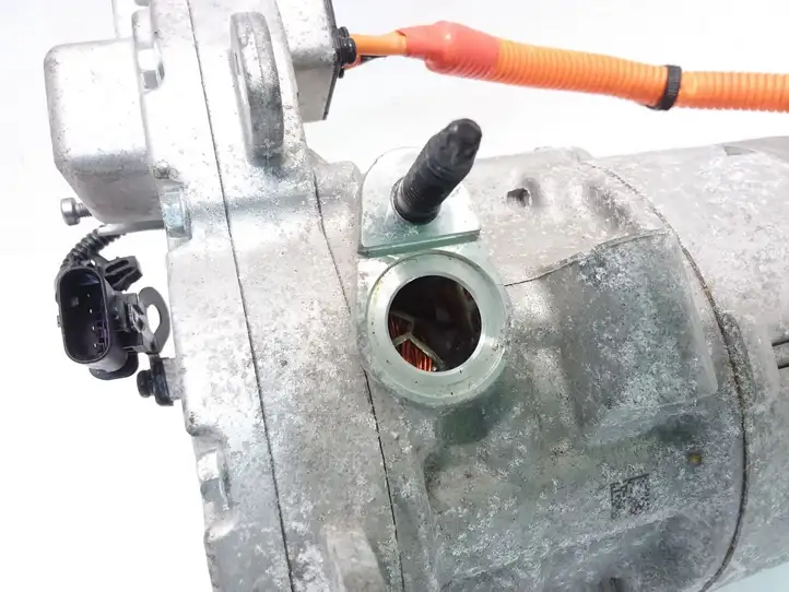 Tesla Model 3 (2017 - 2023) 108819800N Компрессор (насос) кондиционера воздуха — фото 7