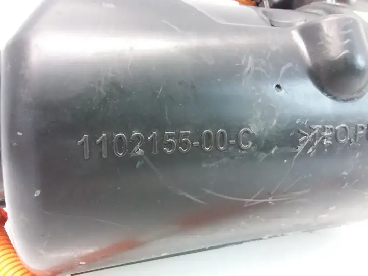 Tesla Model 3 (2017 - 2023) 108819800L Компрессор (насос) кондиционера воздуха — фото 9
