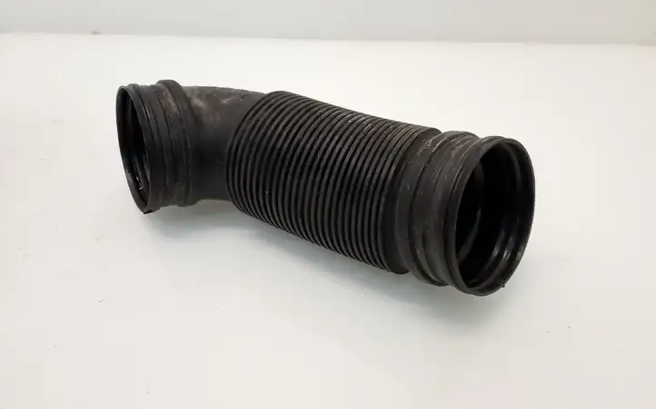Volkswagen PASSAT B6 (2005 - 2010) 1K0129684B Детали воздухозаборника — фото 1