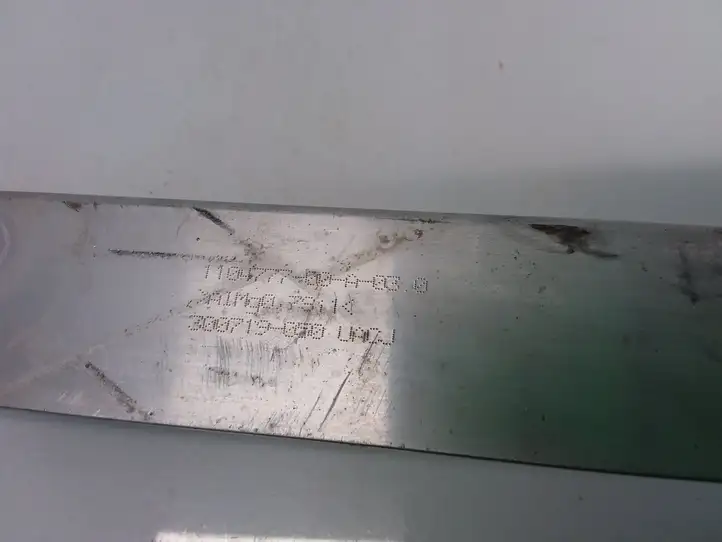 Tesla Model 3 (2017 - 2023) 110477700A Кронштейн панели радиатора — фото 4