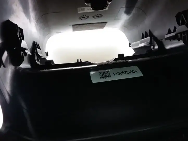 Tesla Model 3 (2017 - 2023) 110057200F Оплётка рулевого колеса — фото 4