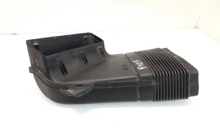 Audi A4 S4 B7 8E 8H (2004 - 2009) 8E0129617D Детали воздухозаборника — фото 4