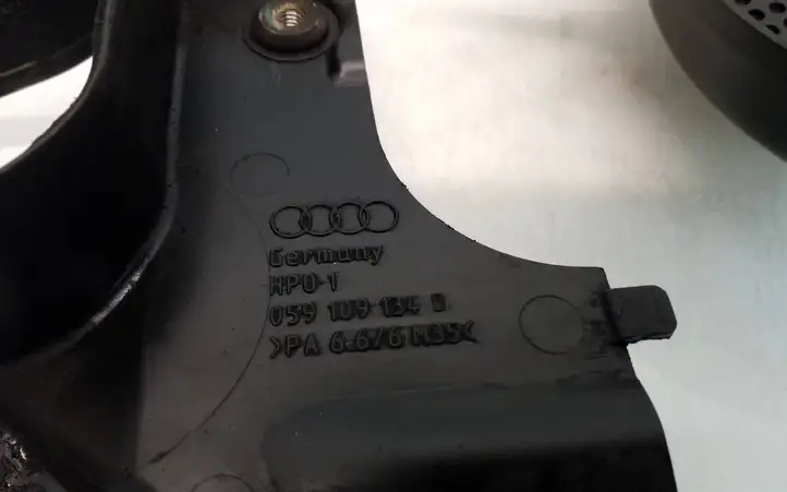 Audi A6 S6 C5 4B (1997 - 2001) 059109124G Защита ремня ГРМ — фото 6