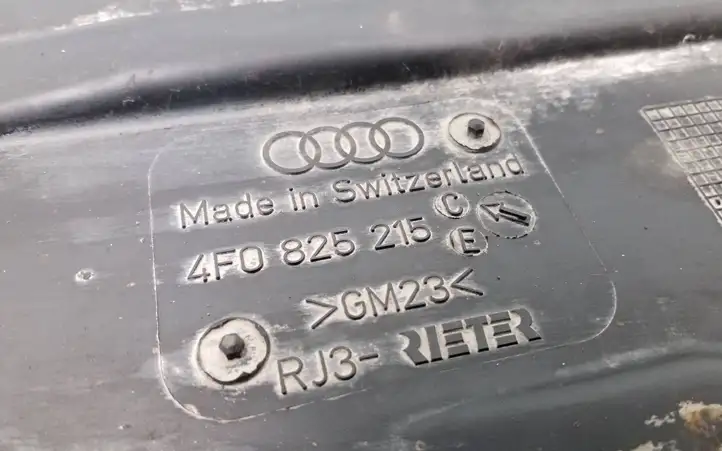 Audi A6 S6 C6 4F (2004 - 2008) 4F0825215C Защита днища задней части — фото 4