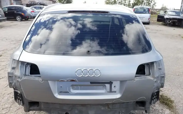 Audi A6 S6 C6 4F (2004 - 2008) Крышка багажника — фото 1