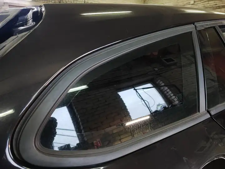 Volvo V60 (2010 - 2013) 43R001564 Заднее боковое стекло — фото 1