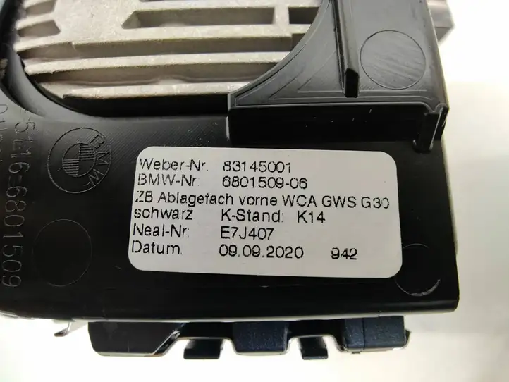 BMW 5 G30 G31 (2016 - ) 680150906 Модуль беспроводной зарядки — фото 6