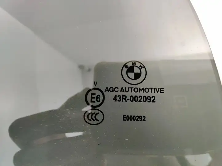 BMW 5 G30 G31 (2016 - ) 43R002092 Стекло задней двери — фото 2