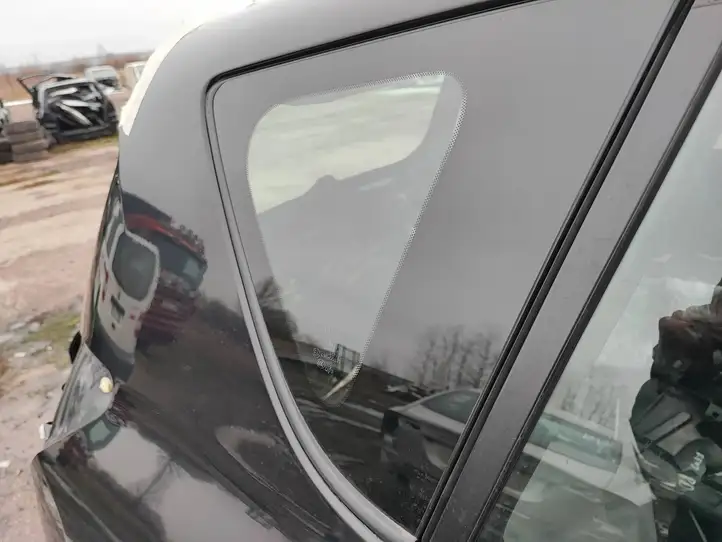 Toyota RAV 4 (XA30) (2006 - 2016) 43R00122 Заднее боковое стекло — фото 2