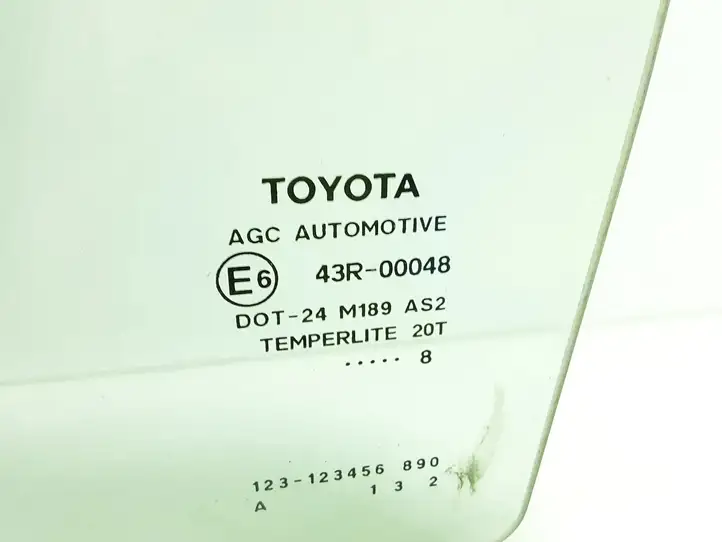 Toyota Auris 150 (2006 - 2012) 43R00048 Стекло задней двери — фото 2