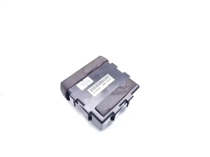 Toyota Land Cruiser (J120) (2002 - 2009) 89730-60080 Блок управления сигнализацией — фото 6