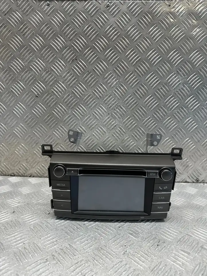 Toyota Avensis T270 (2015 - 2018) G914042210 Магнитола / мультимедийная система — фото 1