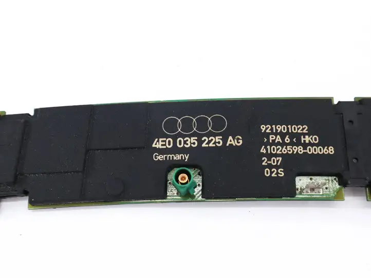Audi A8 S8 D3 4E (2005 - 2007) 4E0035225AG Усилитель антенны — фото 2