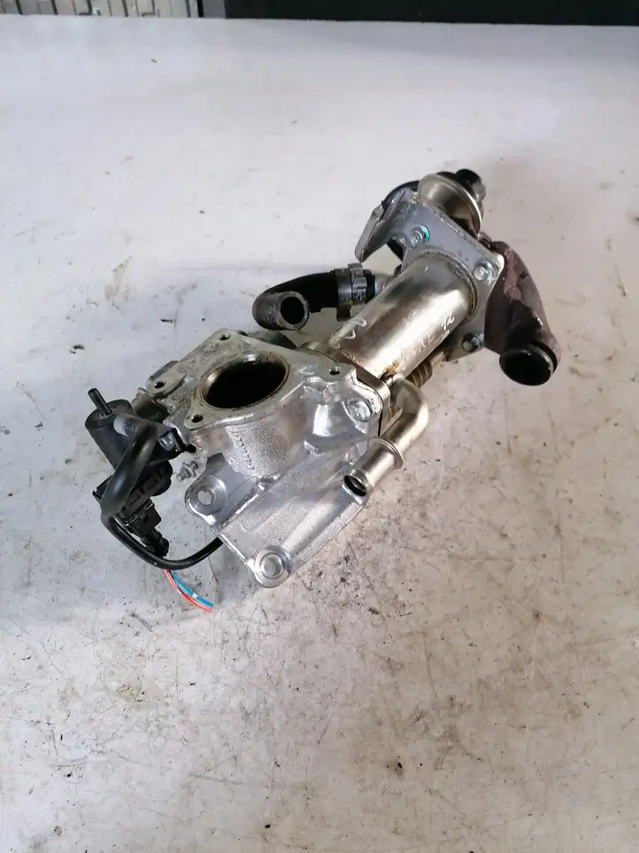 Nissan Juke I F15 (2010 - 2018) 147355713R Охладитель клапана EGR — фото 3