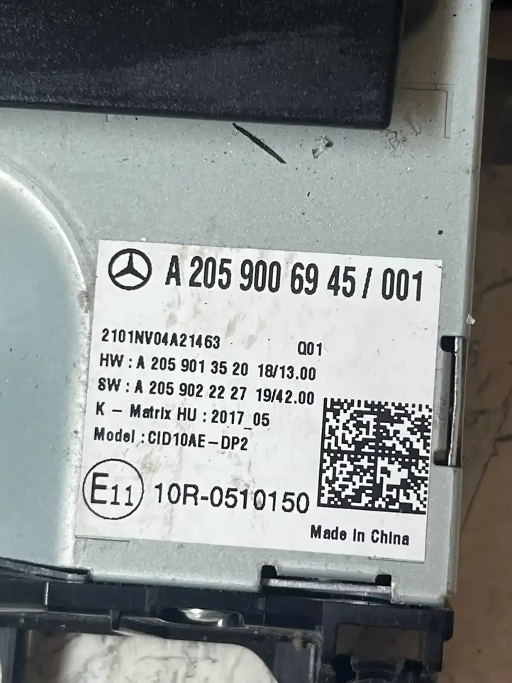Mercedes-Benz C W205 (2014 - 2021) A2059006945 Магнитола / мультимедийная система — фото 3