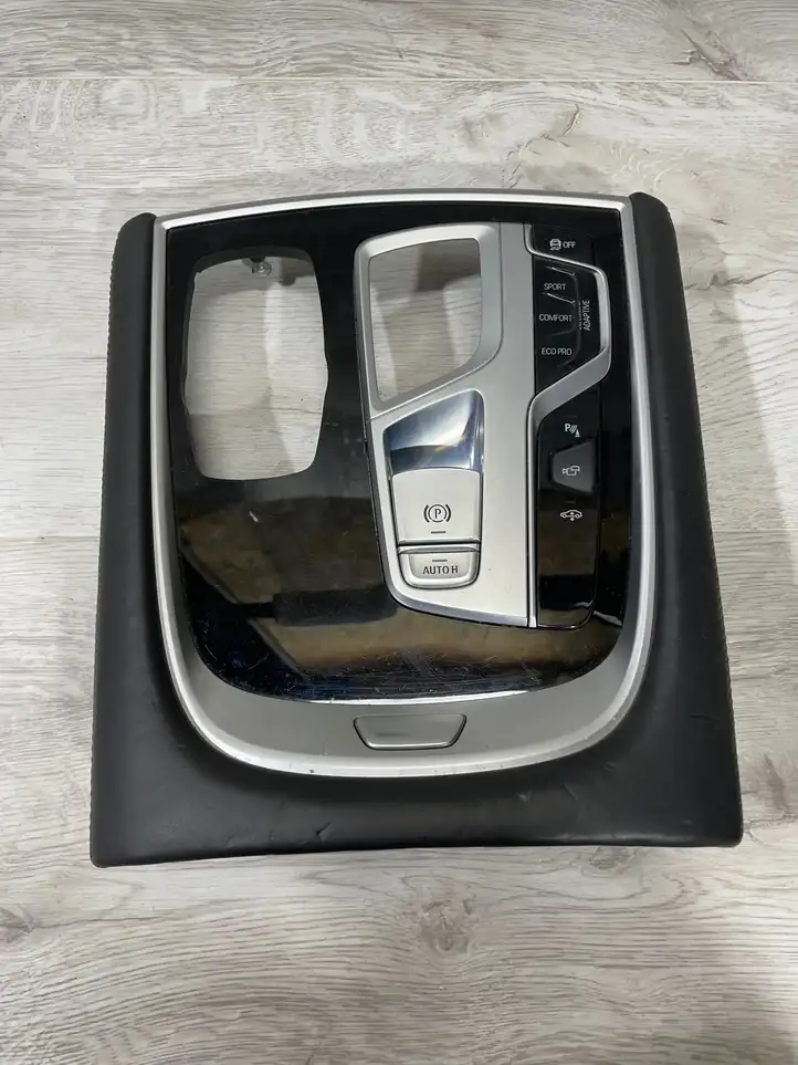 BMW 7 G11 G12 (2015 - 2022) 9348742 Декоративная отделка — фото 1