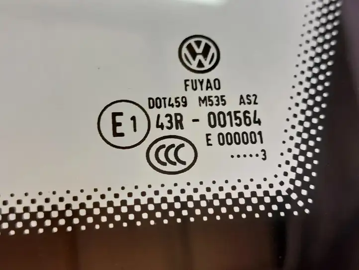 Volkswagen Golf VII (2013 - 2019) 5G0845411 Треугольное стекло кузова — фото 6