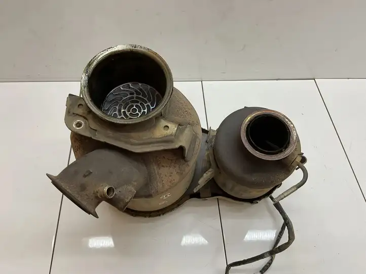 Volkswagen Golf VII (2013 - 2019) 04L131765BS Катализатор / DPF / FAP — фото 2