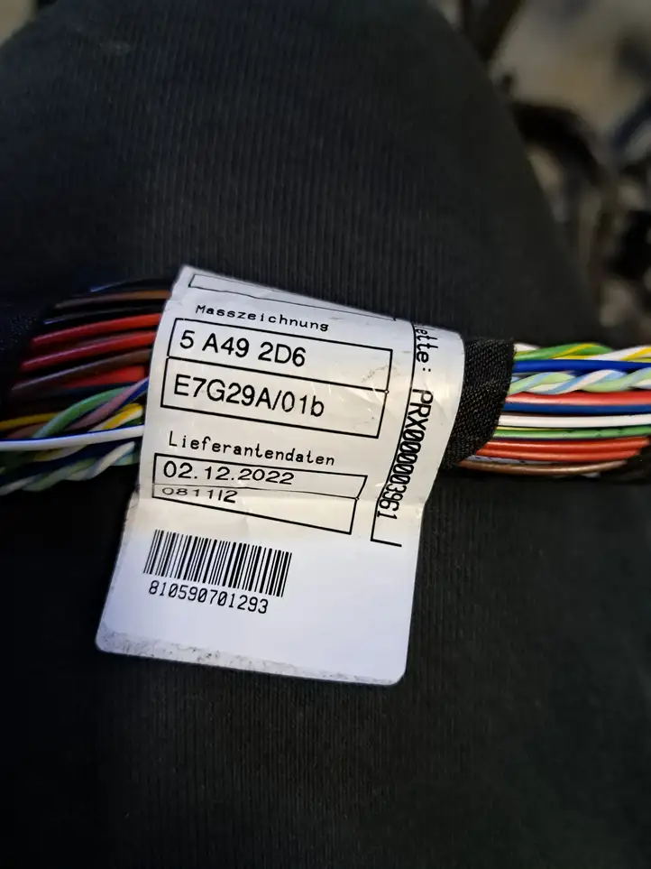 BMW X1 U11 (2022 - ) 5A492D6 Прочая электропроводка — фото 4