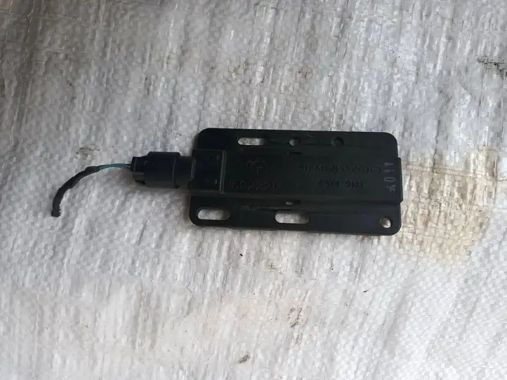 BMW 3 E90 E91 (2005 - 2012) 6922212 Антенна системы Keyless — фото 1