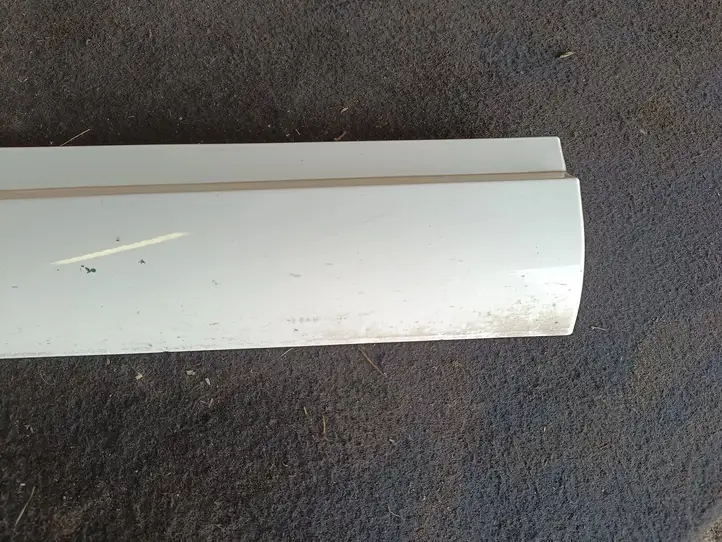 Maserati Levante (2017 - ) 670065237 Молдинги задней двери — фото 3