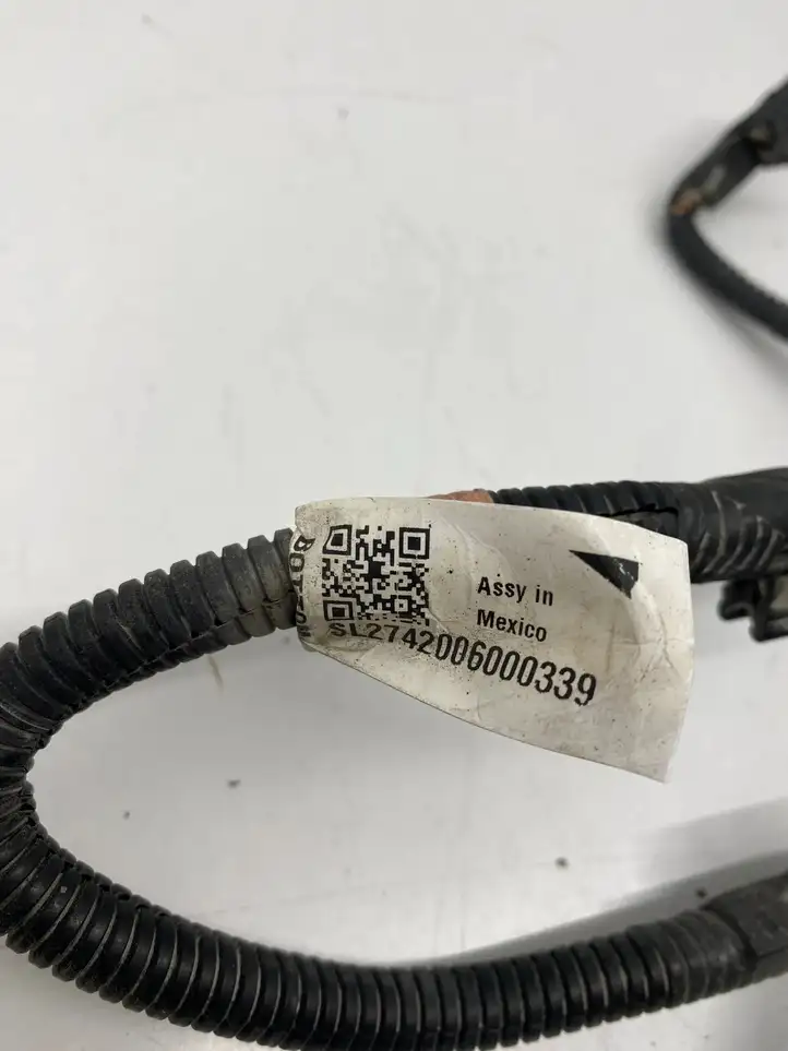 Tesla Model 3 (2017 - 2023) 106795900 Прочая электропроводка — фото 2