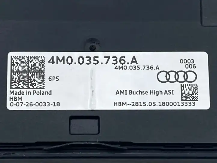 Audi Q7 4M (2015 - ) 4M0035736A USB разъем — фото 2