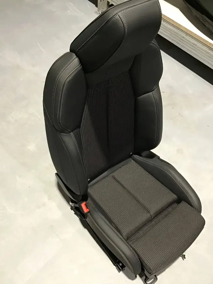 Audi Q4 Sportback e-tron (2021 - ) Комплект салона — фото 13