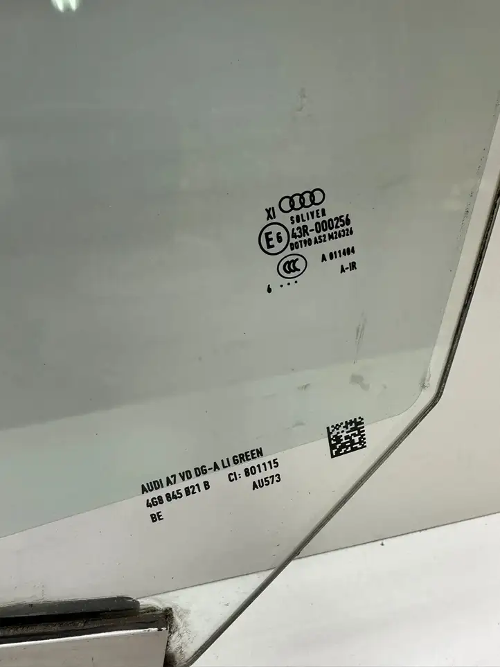 Audi A7 S7 4G (2014 - 2018) 4G8945021B Стекло передней двери — фото 2