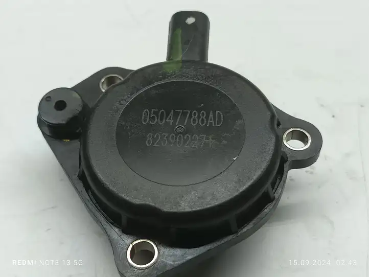 Jeep Grand Cherokee (2010 - 2021) 05047788AD Датчик положения коленвала — фото 4