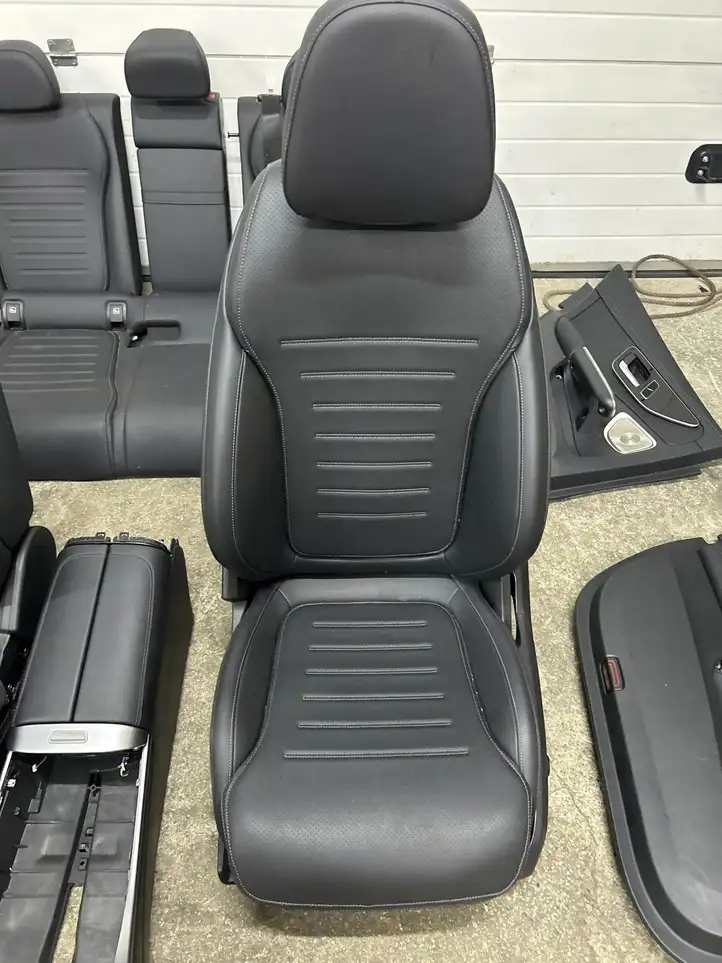 Mercedes-Benz C W206 (2021 - ) A2069003418 Комплект отделки дверей — фото 9