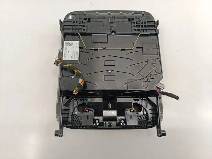 Mercedes-Benz C W206 (2021 - ) A0009007240 Передняя подсветка — фото 4