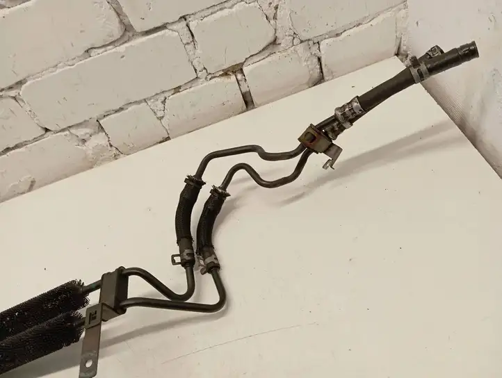 Cadillac SRX (2009 - 2012) Радиатор ГУР — фото 3
