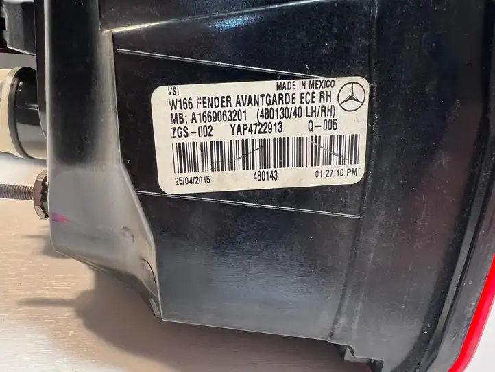 Mercedes-Benz ML W166 (2012 - 2017) A1669063201 Задний фонарь в кузове — фото 5