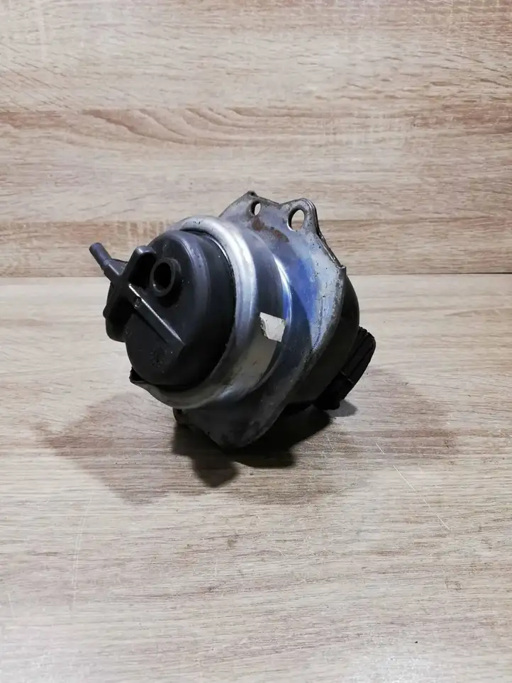 BMW X5 E70 (2006 - 2013) 4.0dE70enginemount Опора двигателя — фото 1