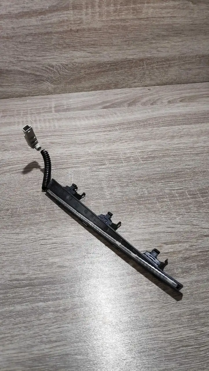 BMW X5 E70 (2006 - 2013) 11817001 Лампа подсветки бардачка — фото 1