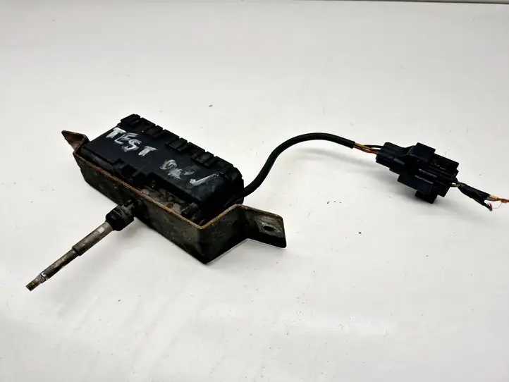 Volvo V70 (2000 - 2004) 8620960 Двигатель очистителей — фото 1