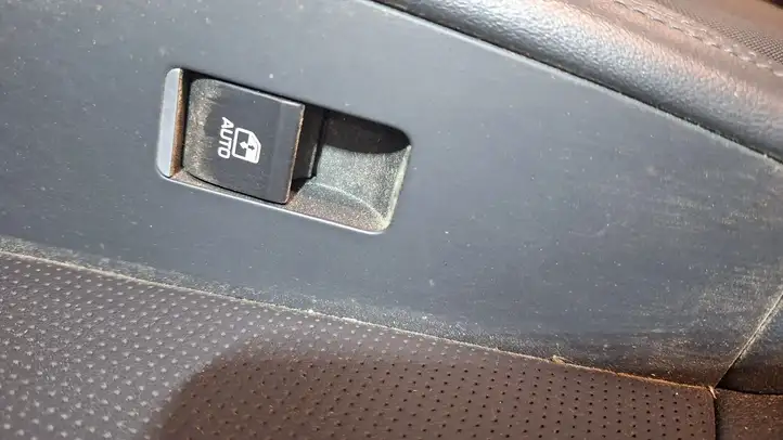 Hyundai Genesis (2013 - 2017) 83302B1080 Комплект отделки дверей — фото 4