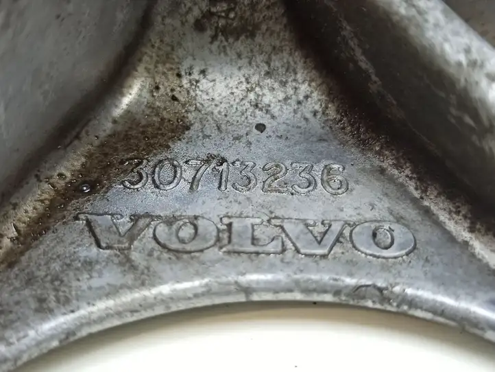 Volvo XC60 (2008 - 2013) 30713236 Кронштейн переднего редуктора — фото 2