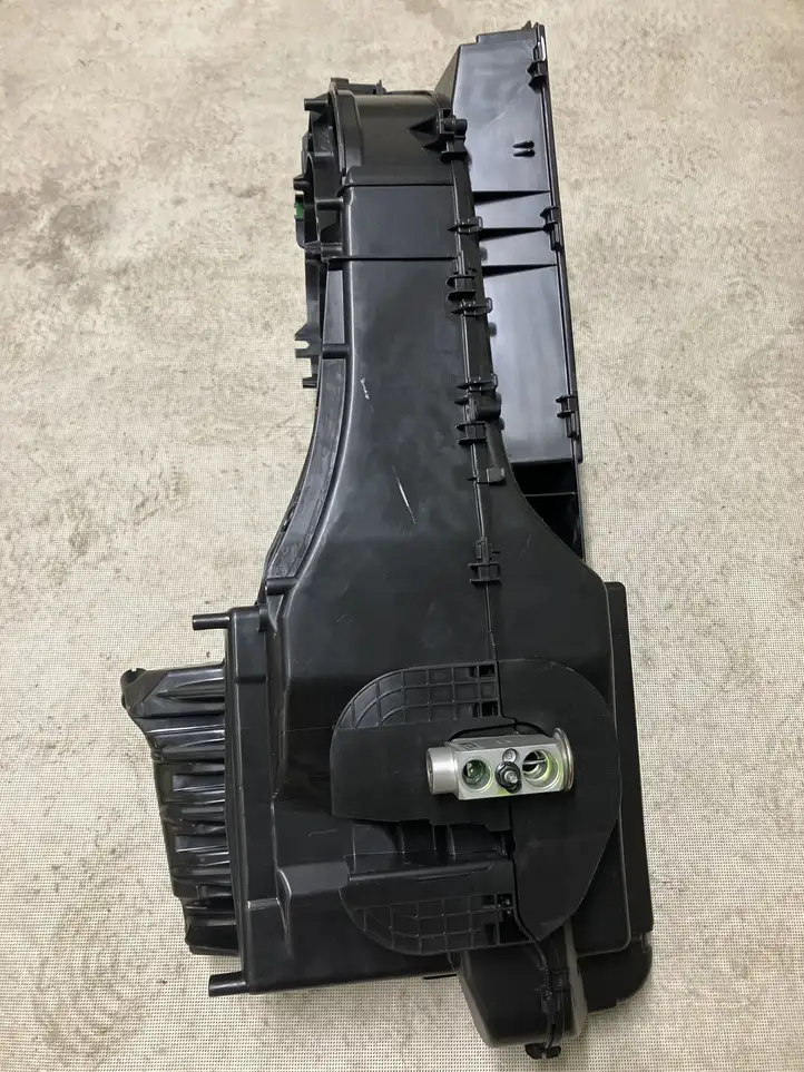 Volvo XC40 (2017 - ) 32260044 Испаритель кондиционера — фото 6